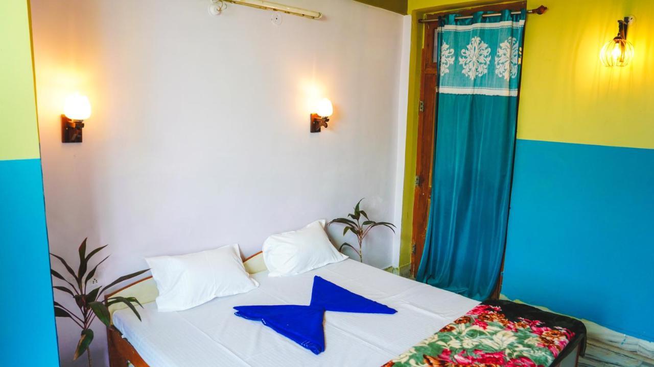 The Old Town Hostel Pushkar Bagian luar foto